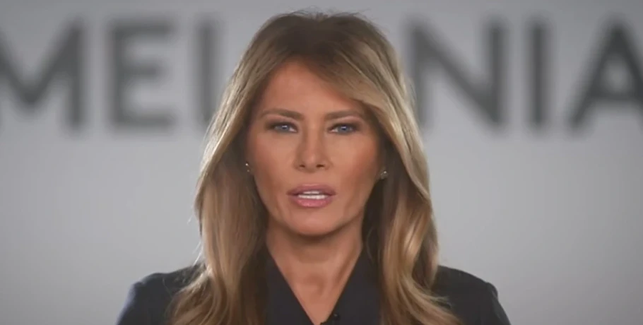 Ο Έλληνας πρέσβης στην Ουάσινγκτον διόρθωσε το «Μακεδονία» της Μελάνια Τραμπ