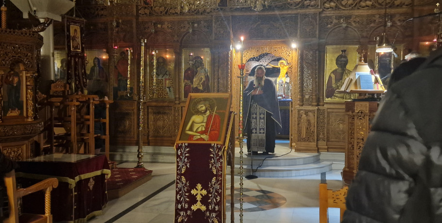 Η Ακολουθία του Νυμφίου στην Άψαλο Αλμωπίας – Πλήθος πιστών και εμπνευσμένο κήρυγμα του π. Παντελεήμονος