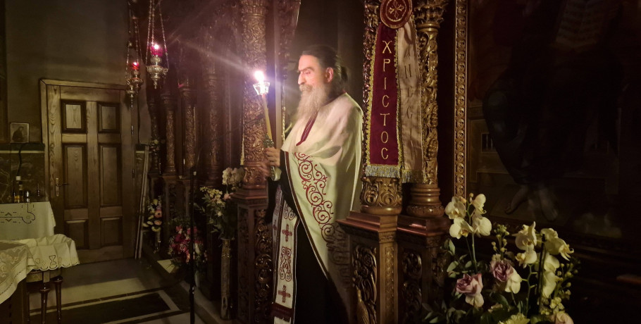 Ο Καθηγούμενος της Ιεράς Μονής Αρχαγγέλου Μιχαήλ Αλμωπίας προεξήρχε στον πανηγυρικό εσπερινό