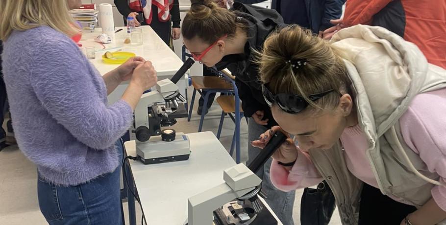 1ο ΓΕΛ και ΣΔΕ Έδεσσας -Δράση με τίτλο «Οι  θετικές επιστήμες στην καθημερινότητα»μια συνάντηση της Χημείας, της Βιολογίας και της Φυσικής