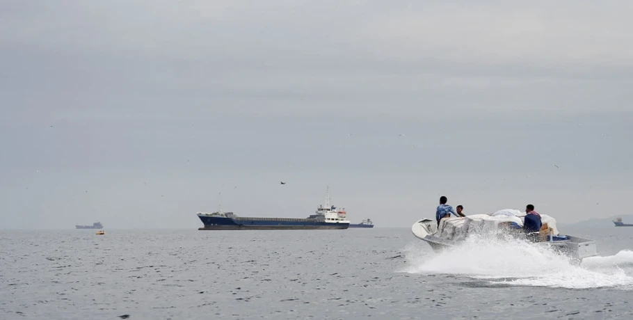 «Επικίνδυνο τζογάρισμα» για τις ΗΠΑ ο ναυτικός αποκλεισμός στο Ιράν, πώς μπορεί να γυρίσει μπούμερανγκ στον Τραμπ