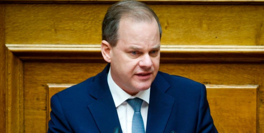 Καραμανλής: Δεν θα είμαι υποψήφιος στις εκλογές, θα μείνω στη Βουλή μέχρι τη λήξη της θητείας μου