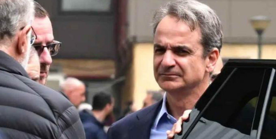 Ο Κυριάκος Μητσοτάκης ξανά στον Ευαγγελισμό όπου νοσηλεύεται με ανεύρυσμα ο Γιώργος Μυλωνάκης