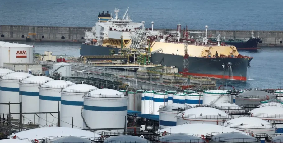 Πετρέλαιο και φυσικό αέριο: Σε χαμηλό επτά εβδομάδων οι τιμές – Γιατί δεν ανεβαίνουν παρά το τεράστιο πρόβλημα εφοδιασμού