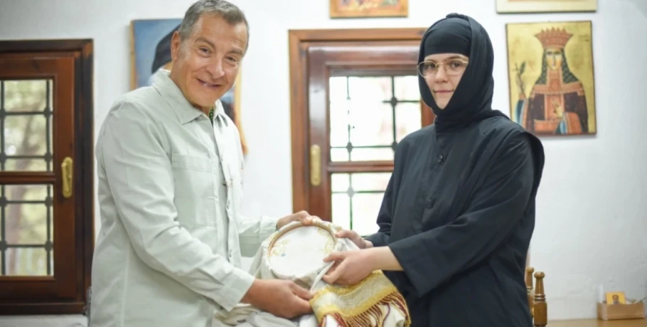 Από τη δισκογραφία στο μοναστήρι: Η ιστορία της γερόντισσας που ίδρυσε τη μονή Προφήτη Ηλία στις Σέρρες