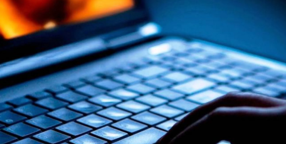 Σύλληψη 46χρονου για πορνογραφία ανηλίκων μέσω διαδικτύου