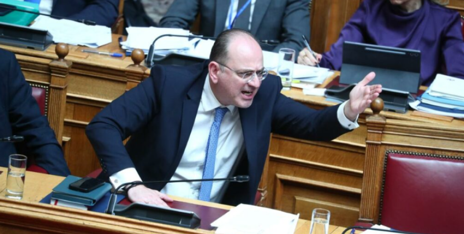 Μακάριος Λαζαρίδης: Αυτός είναι ο μισθός που έπαιρνε ως ειδικός σύμβουλος – Το ποσό μαζί με τους τόκους που πρέπει να επιστρέψει