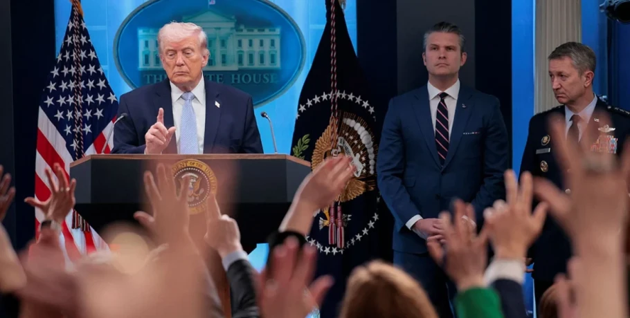 Αντίστροφη μέτρηση για το τελεσίγραφο του Τραμπ αν δεν υπάρξει συμφωνία με το Ιράν, «παραληρηματικές οι απειλές σου» απαντά η Τεχεράνη