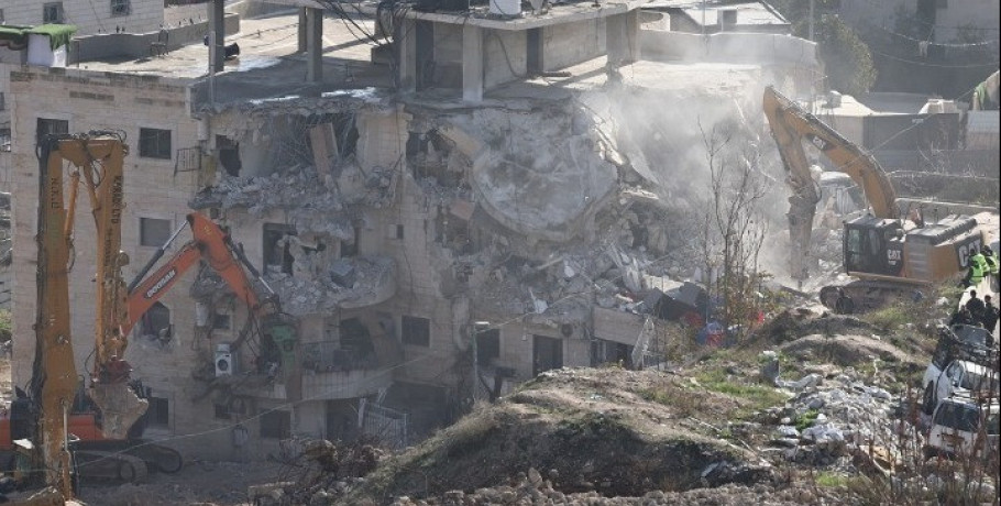 Το Ισραήλ κατεδαφίζει κτίρια στο νότιο Λίβανο