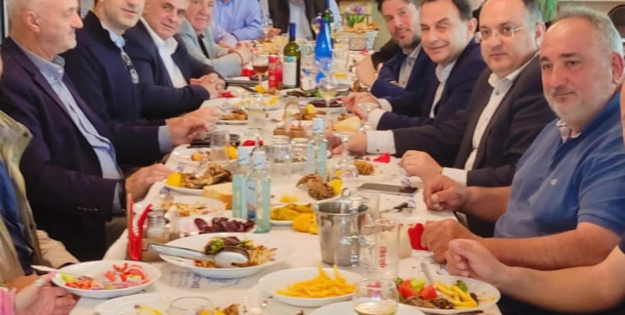 Ο Γρηγόρης Δημητριάδης στο Κιλκίς με στελέχη της Νέας Δημοκρατίας