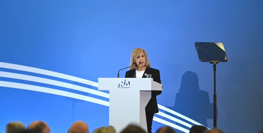Αθηνα Αηδονά: Άριστη συνεργασία με την κυβέρνηση