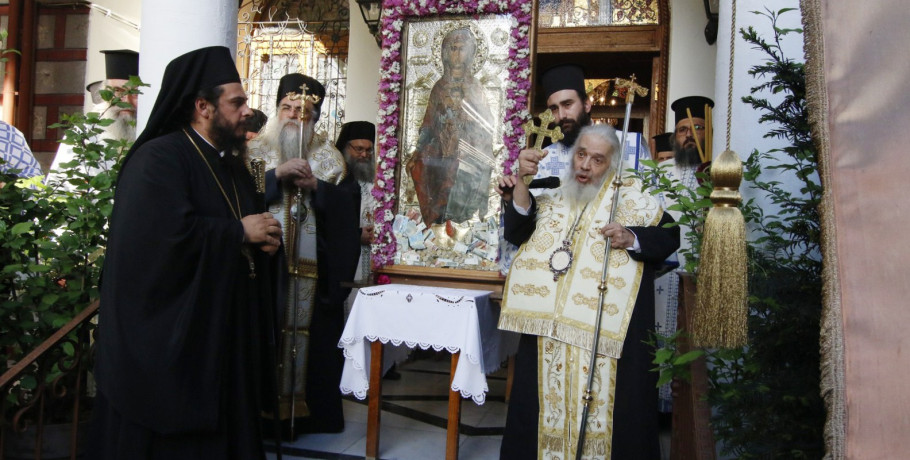 Επέστρεψε η Παναγία η Ελεουσα στην Μητρόπολη