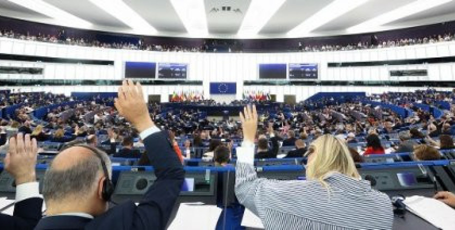 Όχι περικοπές κονδυλίων για την ΚΑΠ, λόγω χρέους και πολεμικών δαπανών, από το Ευρωκοινοβούλιο