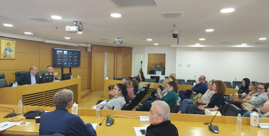 ΠΕΔΚΜ: Στήριξη των κοινωνικών υπηρεσιών των Δήμων και των εργαζομένων τους