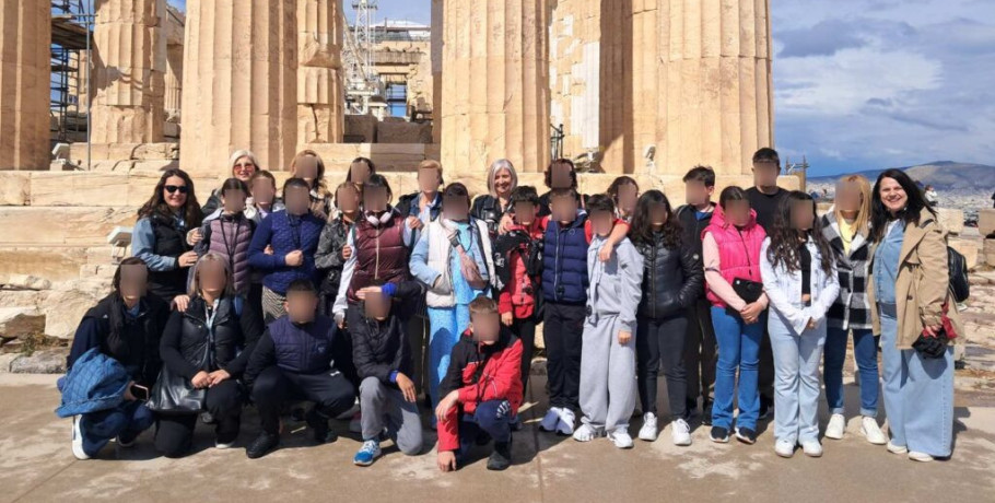 Το Δημοτικό Σχολείο Καλυβίων στην Αθήνα και στη Βουλή - Μια μοναδική εμπειρία ζωής
