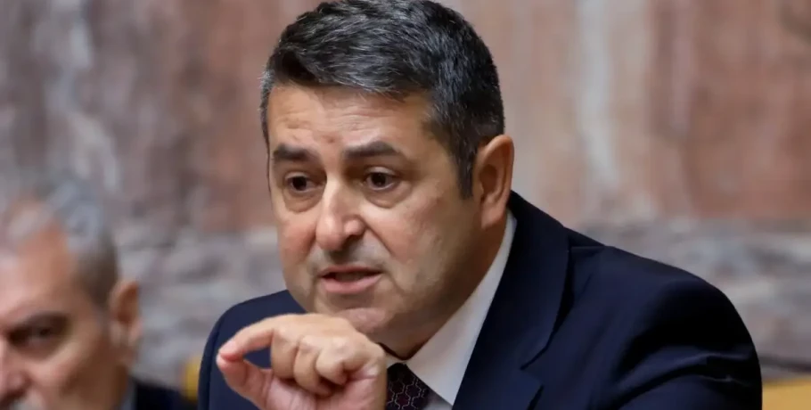 Γιώργος Μυλωνάκης: Σημάδια βελτίωσης της υγείας του – Οι αντιδράσεις του και η επίσκεψη Μητσοτάκη