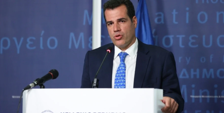 Θάνος Πλεύρης: Tριμερής συνάντηση στην Αθήνα με τους υπουργούς Τουρκίας και Βουλγαρίας για το μεταναστευτικό