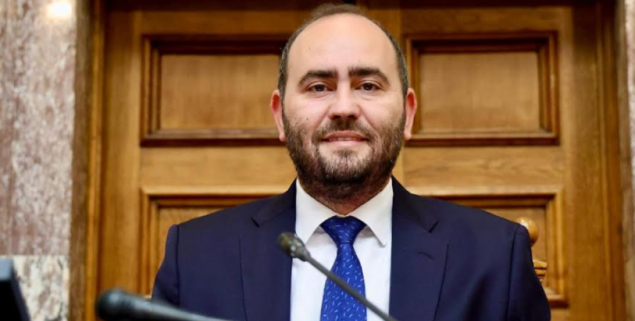 Λάκης Βασιλειάδης: Κέντρο Ημέρας Ολικής Φροντίδας Ψυχικής Υγείας με Κινητά Κλιμάκια για Άτομα με Άνοια / Alzheimer και Συναφείς Διαταραχές στην Πέλλα