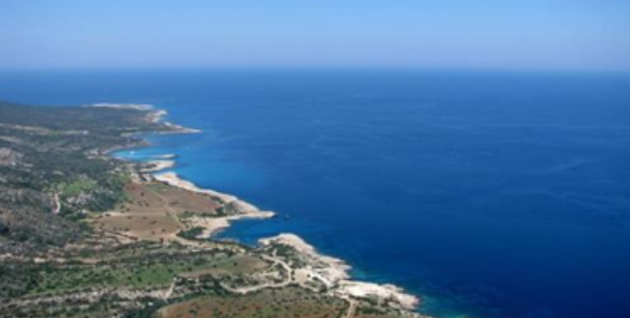 Φανούλα Αργυρού: Κυπριακή Δημοκρατία: Νησιωτική χώρα χωρίς… ακτογραμμές