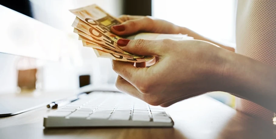 Οι πληρωμές από τον e-ΕΦΚΑ και τη ΔΥΠΑ από σήμερα έως τις 8 Μαΐου