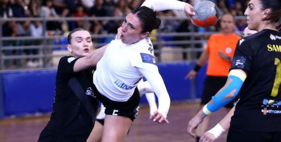 Καλή εμφάνιση από τις Γιαννιτσιώτισες Τροχίδου και Ανδρίτσου: Μεγάλο διπλό και προβάδισμα για τον τίτλο ο ΠΑΟΚ