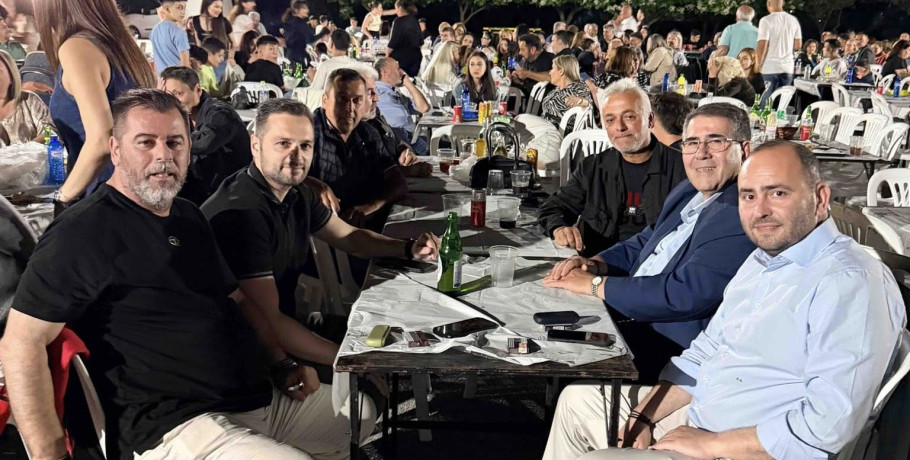 Πολυπληθής και ξεχωριστή η εκδήλωση του Συλλόγου Ποντίων Δάφνης και του Συλλόγου Γονέων και Κηδεμόνων Γυμνασίου Πέτριας
