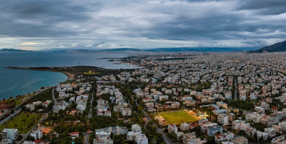 Άγνωστη η προέλευση της δυσάρεστης οσμής στα νότια προάστια – «Kαμία διαρροή αερίου», ψάχνουν απαντήσεις οι αρμόδιοι φορείς