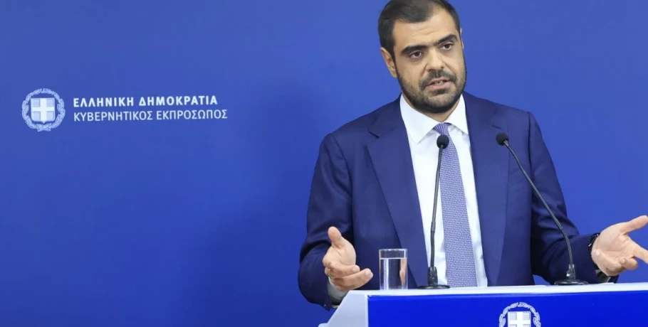 Μαρινάκης για το «Στο Χιλιοστό»: Ο πρώην πρωθυπουργός δεν δίστασε να παίξει στα ζάρια έναν ολόκληρο λαό