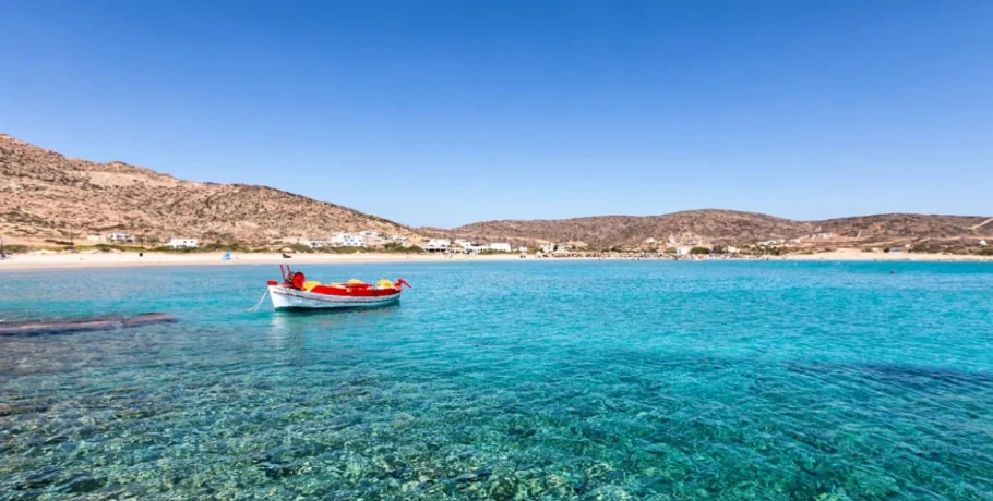 Δείτε τις 624 παραλίες της Ελλάδας με Γαλάζιες Σημαίες για το 2026, κάποιες δεν τις περιμένατε - Οι 17 καλύτερες ακτές της Αττικής