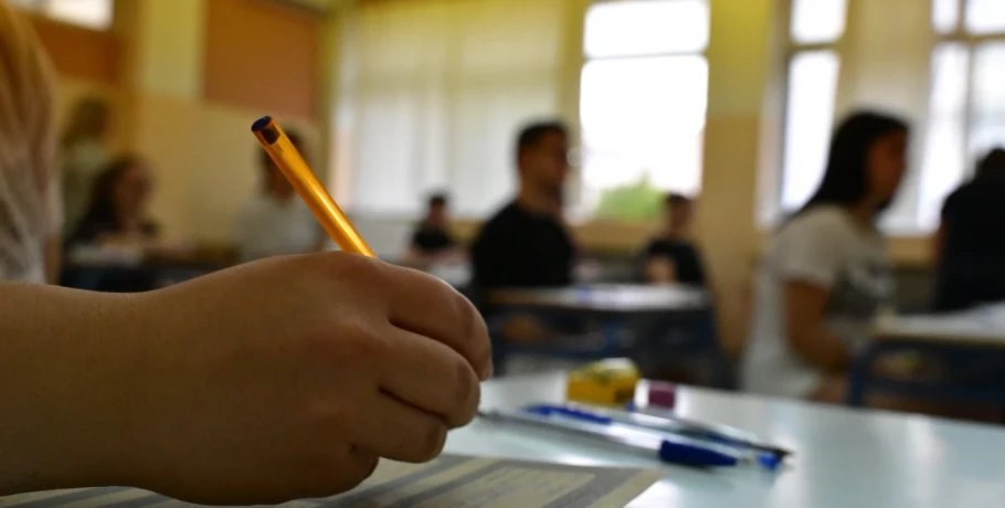 Πανελλαδικές: Στις 24 Ιουνίου οι βαθμοί των υποψηφίων
