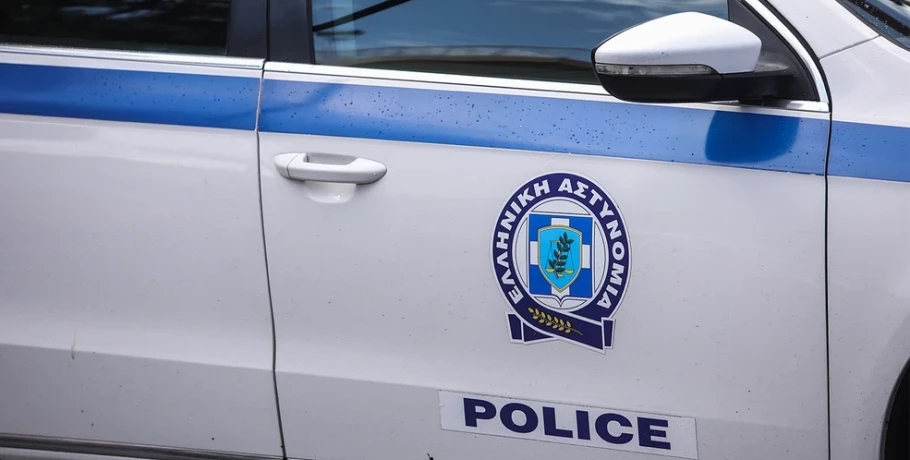 Επίθεση σε μητέρα τριών παιδιών στην Πάτρα: Την έκλεψαν, τη χτύπησαν και την έριξαν σε χαντάκι