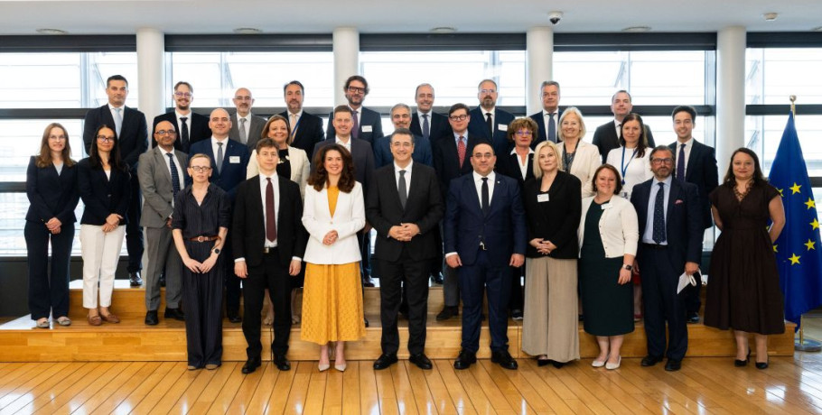 Α. Τζιτζικώστας: «Μέχρι στιγμής τα στοιχεία δείχνουν μικρή αύξηση των τουριστικών αφίξεων στην Ευρώπη σε σχέση με πέρσι, παρά την κρίση»