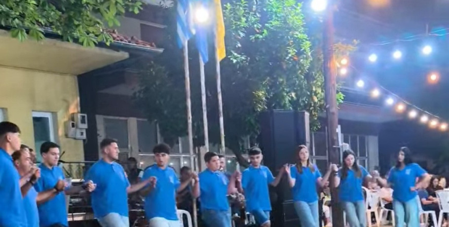 Με μεγάλη επιτυχία οι εορταστικές εκδηλώσεις του Αγίου Δωροθέου – Ξεχωριστή η βραδιά της Παρασκευής στην πλατεία του χωριού