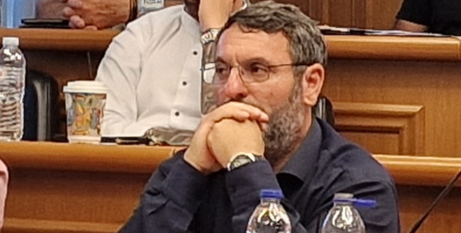 Γιάννης Θεολόγου: Παρεμβάσεις στην αγροτική οδοποιία και νέοι κόκκινοι κάδοι για τα φυτοφάρμακα