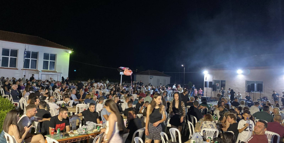 Με μεγάλη επιτυχία πραγματοποιήθηκε το παραδοσιακό γλέντι του Μορφωτικού Συλλόγου Νεοχωρίου Πέλλας