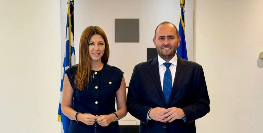 Συνάντηση Λάκη Βασιλειάδη με την Υπουργό Παιδείας