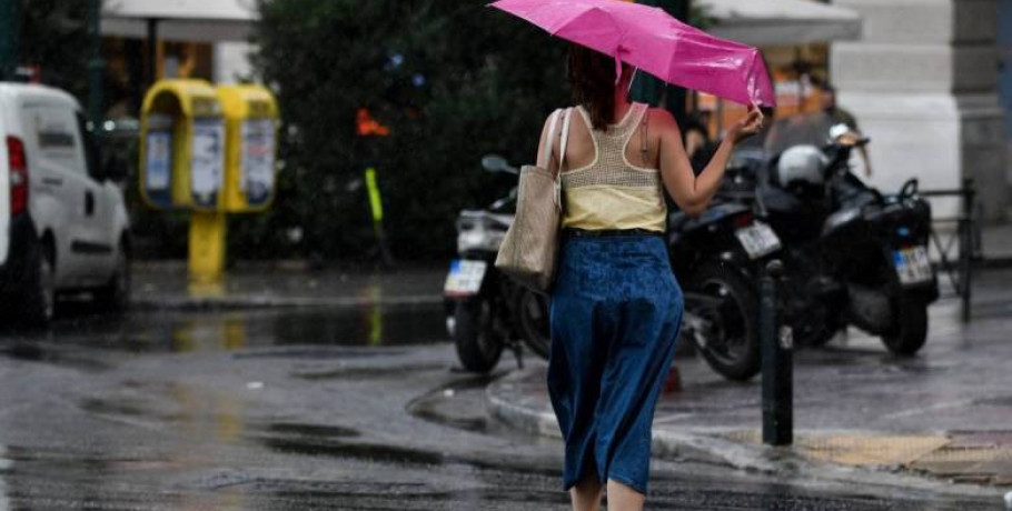 Καιρός: Καλοκαιράκι με βροχές και καταιγίδες