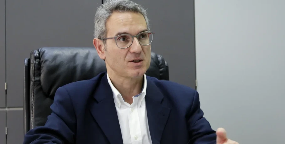 Τι ισχύει τελικά με τον ιό Έμπολα: Αισιοδοξία ότι θα αντιμετωπιστεί ικανοποιητικά -Ο καθηγητής Παρασκευής εξηγεί