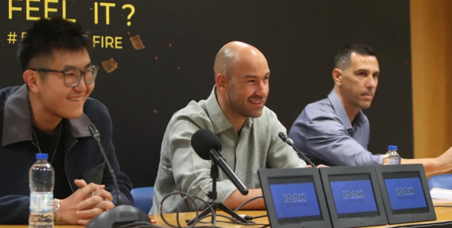 «Δεν αισθάνομαι πίεση, αλλά μόνο δέος που βρίσκομαι εδώ» είπε ο Βασίλης Σπανούλης - Όσα έγιναν στην παρουσίασή του από τον Άρη