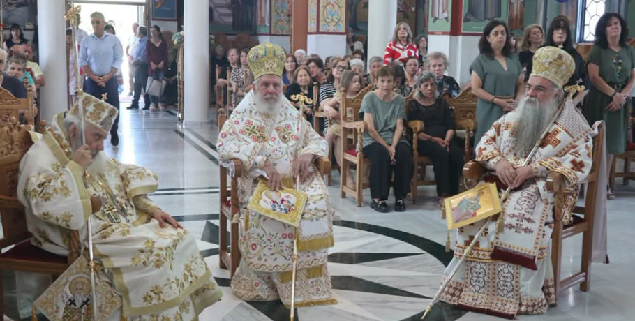 Η Μητρόπολη Σύρου για την παρουσία του Μητροπολίτη Δωρόθεου στην Αλμωπία