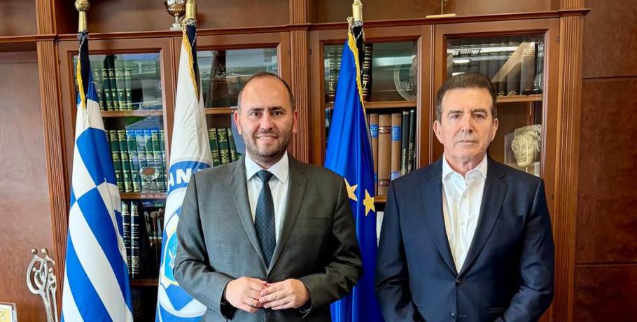 Συνάντηση Λάκη Βασιλειάδη με τον Υπουργό Προστασίας του Πολίτη: «Θετικός ο υπουργός για την υλοποίηση Γραφείου ενδοοικογενειακής βίας στα Γιαννιτσά»