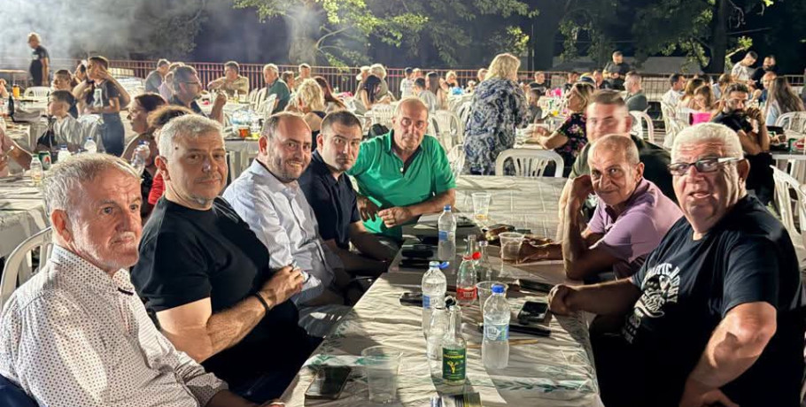 Στην παραδοσιακή βραδιά του Ηρακλή Γαρεφείου ο Λάκης Βασιλειάδης μαζι με τον Δήμαρχο Αλμωπίας Νικο Παρούτογλου