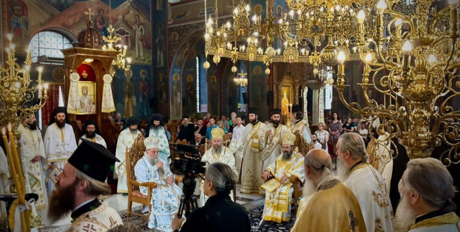 Με λαμπρότητα εορτάστηκαν οι Άγιοι Ανάργυροι στην Έδεσσα – Πλήθος πιστών στην πανηγυρική Θεία Λειτουργία