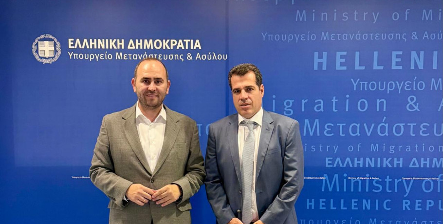 Συνάντηση Λάκη Βασιλειάδη με Υπουργό Μετανάστευσης και Ασύλου: «Να αφαιρέσουμε εμπόδια και να απλοποιήσουμε τις διαδικασίες μετάκλησης εργατών γης με τρίτες χώρες»