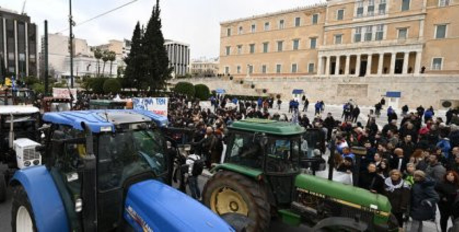 Αίτημα για νέα νομοθετική ρύθμιση παύσης διώξεων των πρόσφατων αγροτικών κινητοποιήσεων
