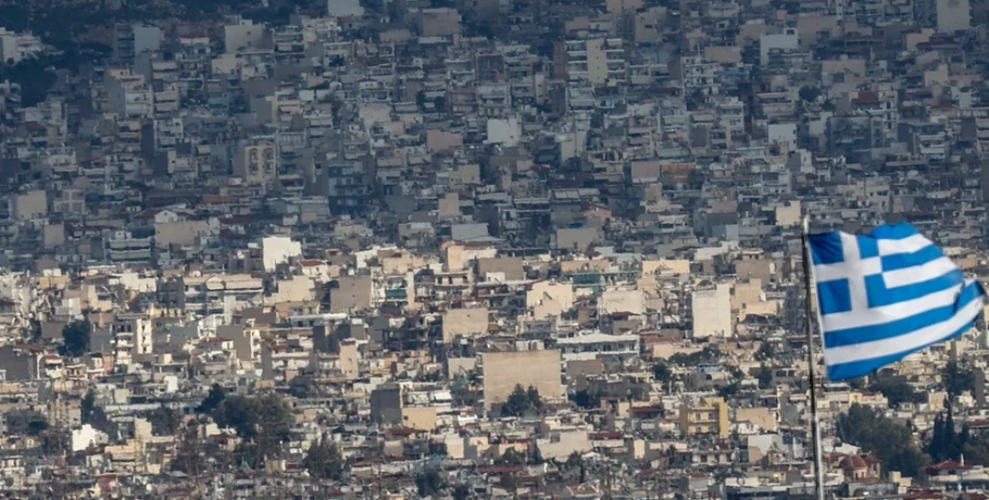 Δημοτικά τέλη α λα ΕΝΦΙΑ και αποδέσμευση από τους λογαριασμούς ρεύματος – Ποιες αλλαγές έρχονται