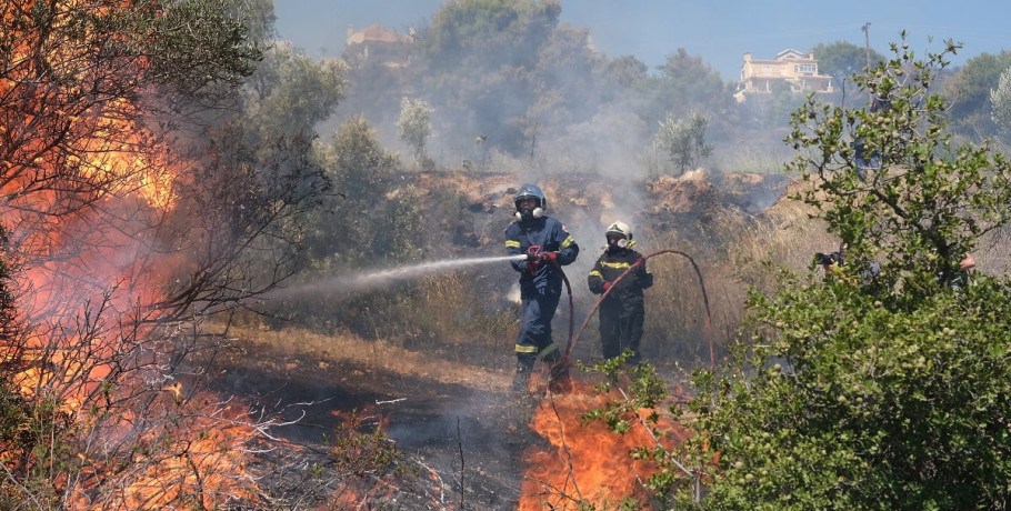 Υψηλός κίνδυνος εκδήλωσης πυρκαγιάς σήμερα σε Θεσσαλονίκη και Κιλκίς