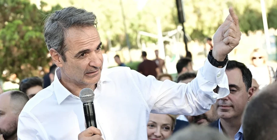 Η κυβερνητική στρατηγική προς το 2027: Περιοδείες, κοινωνικές παρεμβάσεις και πολιτική επανασύνδεση