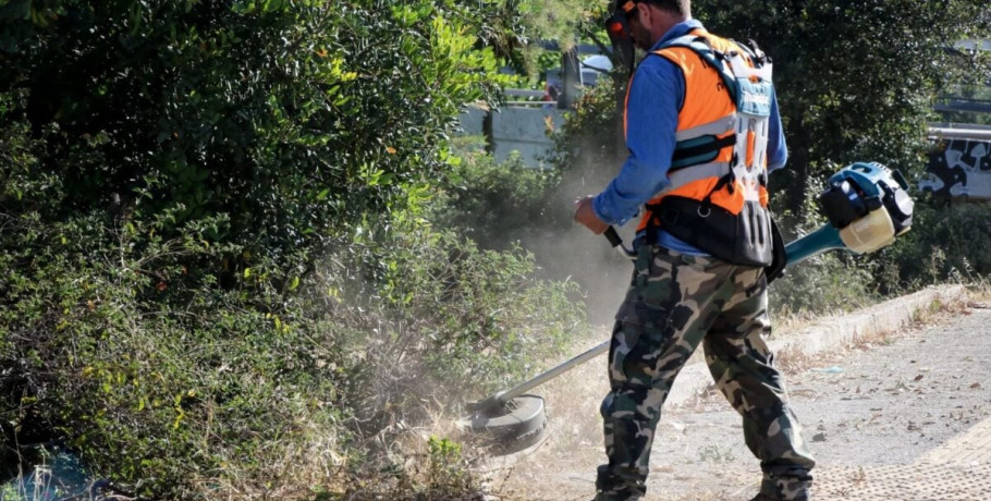Ακαθάριστα οικόπεδα: Λήγει σήμερα, η προθεσμία, από αύριο οι έλεγχοι - Τα πρόστιμα και οι κυρώσεις