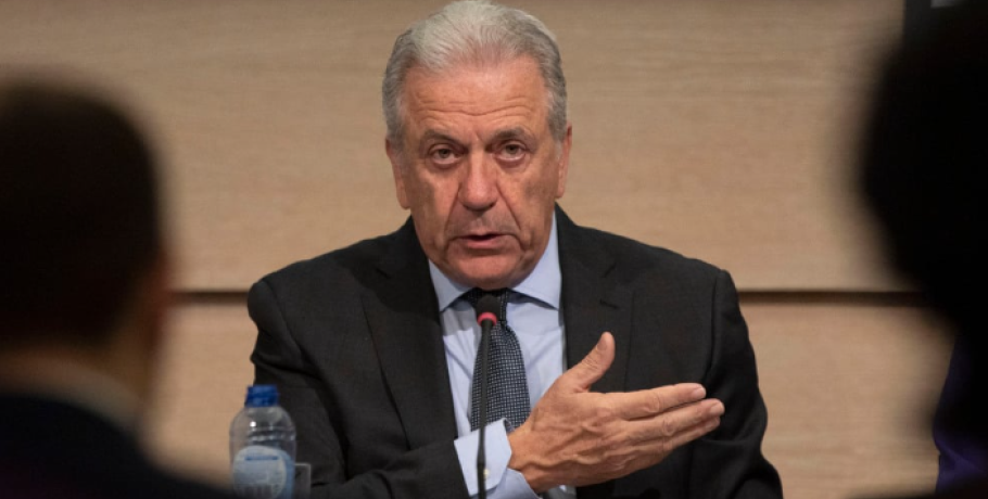 Qatargate: Ευρωπαϊκό ένταλμα για τον Δημήτρη Αβραμόπουλο